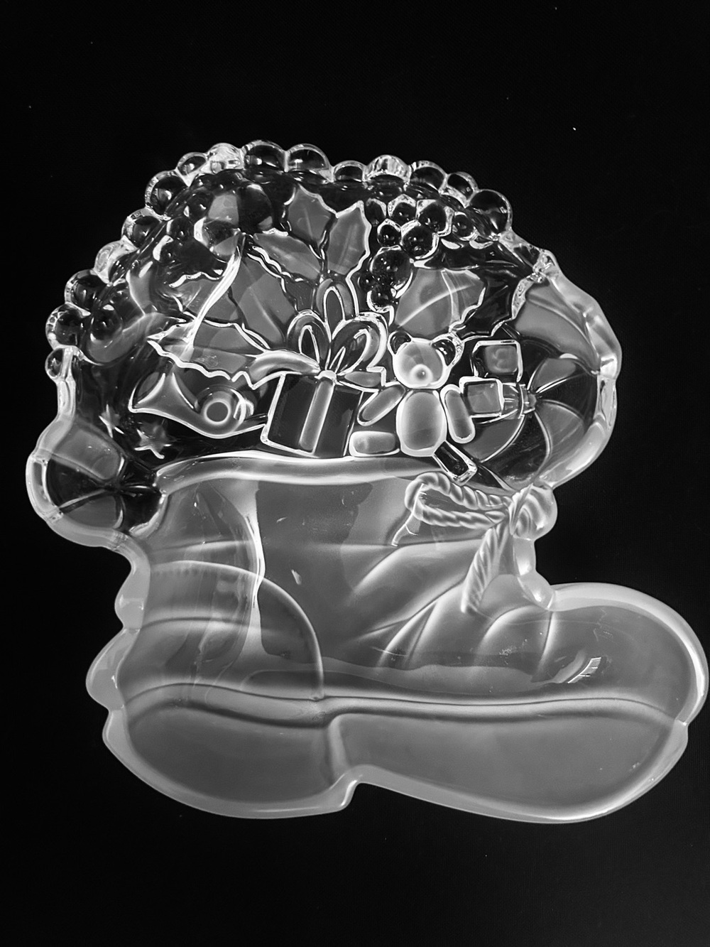 Vintage Mikasa Holiday Frosted Santa Boot Glass Candy Dish Plate 10”